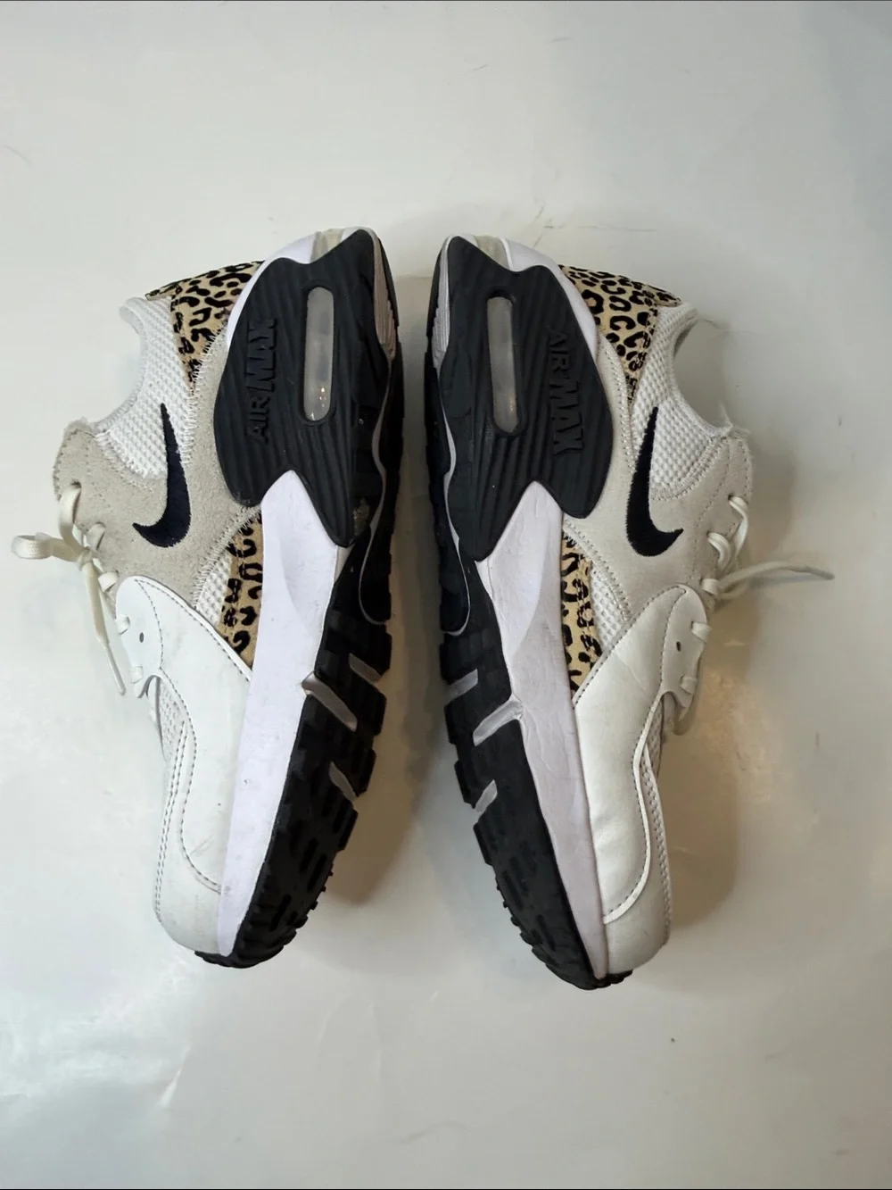 Nike women’s mike